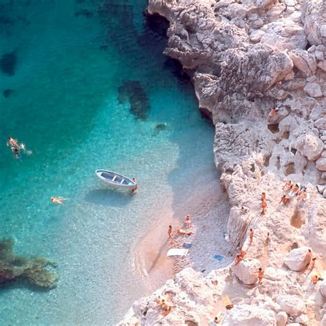 Krupp Walk, Isle of Capri, Italy photo on Sunsurfer