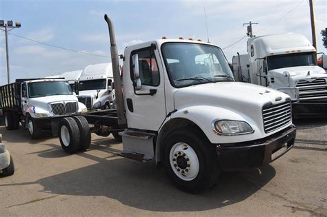 2015 Freightliner M2 106 Single Axle Cab And Chassis Truck Cummins 220hp Automatic For Sale