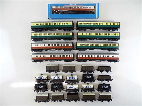 Lot 449 - A group of HORNBY Thomas the Tank Engine