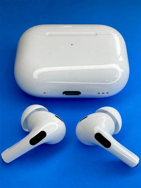 Why Do My Airpods Keep Cutting Out Lets Find Out Tech Trends Pro