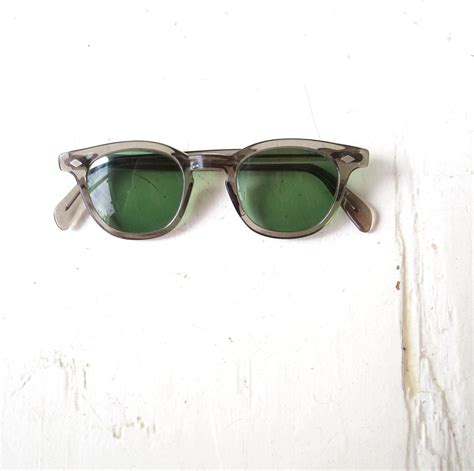 Vintage Green Sunglasses / 1960s Sunglasses / 60s Glasses