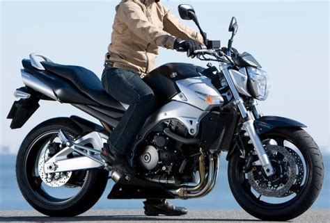 suzuki gsr   ficha de la moto opinion fotos tecnica