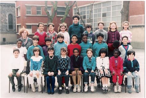 Photo De Classe CM2 De 1987 ECOLE VOLTAIRE Copains D Avant