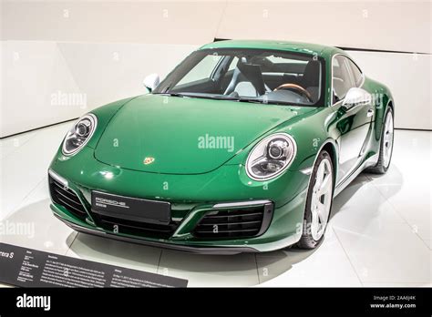 Stuttgart Germany Sep 2019 Irish Green Porsche 911 Carrera S 2017