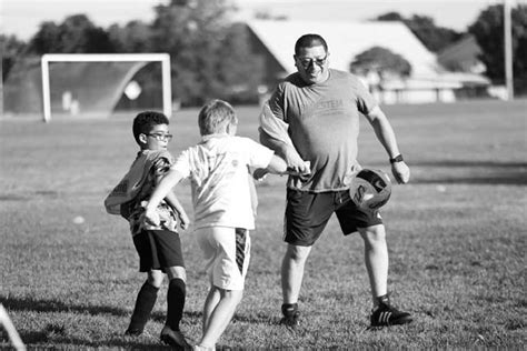 On the pitch - Newton Kansan