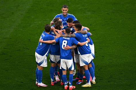 De virada Itália vence Albânia na estreia da Eurocopa Comunità Italiana