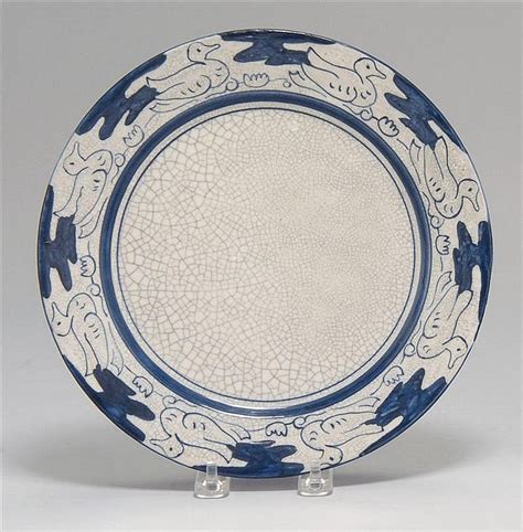 Lot Dedham Pottery Dinner Plate In Duck Pattern