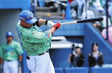 中日・中田翔、2軍合流後初安打の二塁打！ スライディングで同点ホームも