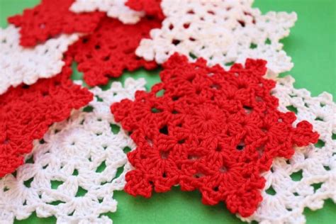 16 Unique and Beautiful Snowflake Crochet Patterns - Crochet Life