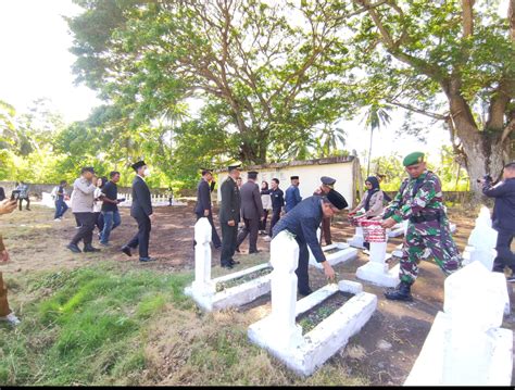 Pengadilan Negeri Majene Upacara Dan Ziarah Makam Korban Jiwa