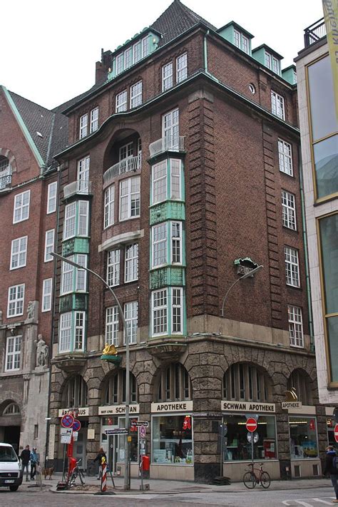 Dammtorstraße, Hamburg - Haus Goldener Schwan mit Schwan Apotheke