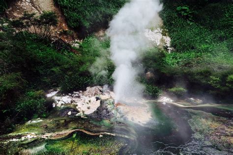 Volcanic National Park - Rotorua | National parks, Natural landmarks ...