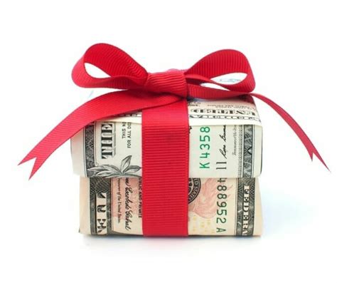 30 Creative Money Gift Ideas - Penny Pinchin' Mom