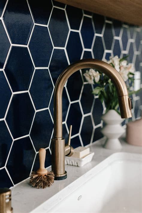 Navy Blue Kitchen Backsplash – Things In The Kitchen