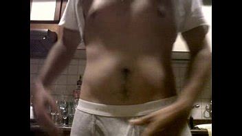 ARGENTINO CORDOBES SE HACE LA PAJA EN LA COCINA 1 XVIDEOS