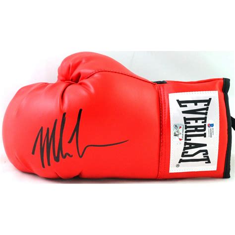 Mike Tyson Signed Everlast Boxing Glove Beckett And Tyson Pristine