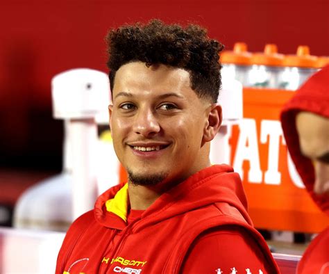 Patrick Mahomes Embraces Taylor Swift as Part of the Chiefs | CitizenSide