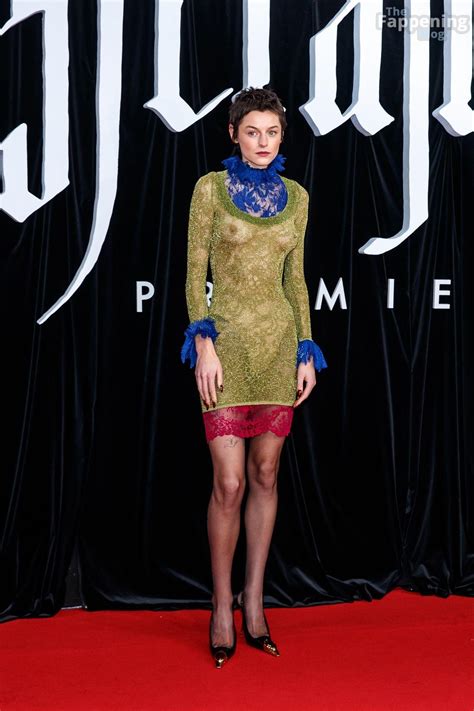 Emma Corrin Shows Off Her Nude Tits At The Nosferatu Premiere In Berlin Fappening