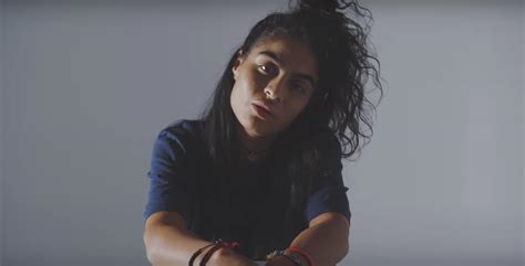 Nowy Utwór Jessie Reyez Apple Juice