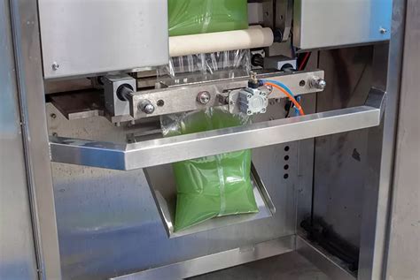 Automatic Liquid Vertical Packaging Machine For Sauce Paste Oil