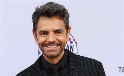 Eugenio Derbez Se Deprimió Cuando Supo Que Su Brazo Y Hombro Se Partieron En 17 Pedazos