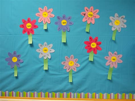 Easy Paper Flowers For Bulletin Board