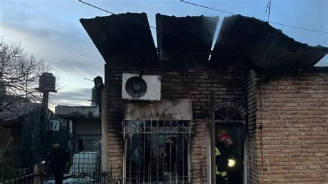 Trágico Incendio En Almirante Brown Inforegión