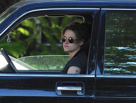 Will Kristen Stewart Ever Ditch Her Jalopies? | Celebrity Cars Blog