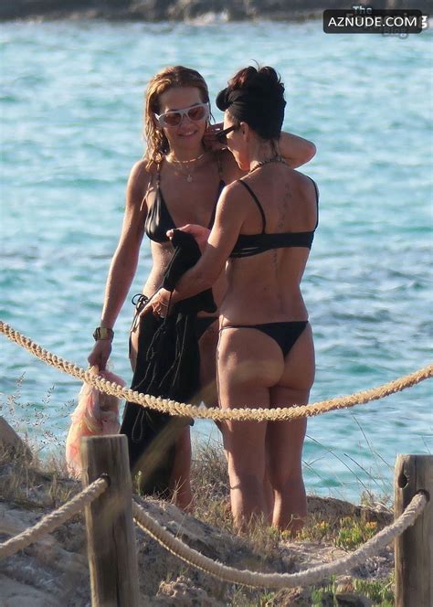 Rita Ora Sexy Seen With Kate Moss And Lila Moss Showing Off Her Amazing Bikini Body At