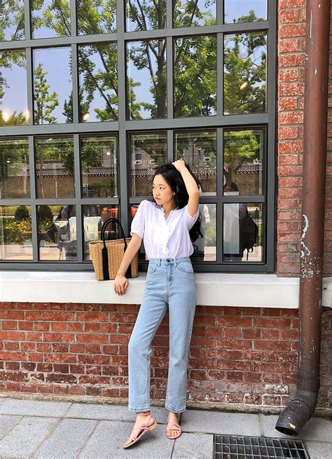 M U Jeans Hot Nh T M Ng X H I H N Y H A Ra U R T Quen Thu C V Di N M I Kh Ng Ch U L I M T