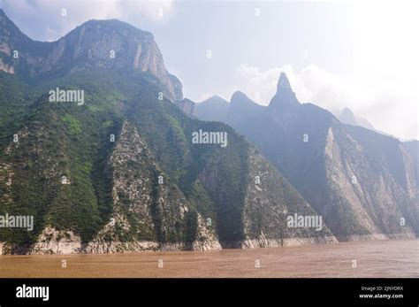 Yangtze River Cruise Stock Photo - Alamy