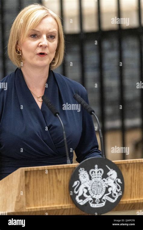 London Uk 6th Sep 2022 Liz Truss Arrives In Downing Street As The