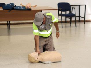 Agentes De Tr Nsito De Campinas V O Passar Por Curso De Primeiros