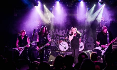 15 Best Bands of All Time - Singersroom.com