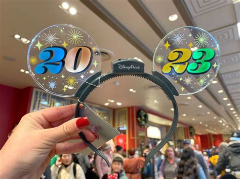 New Light Up Ear Headband Debuts At Walt Disney World Disney By Mark