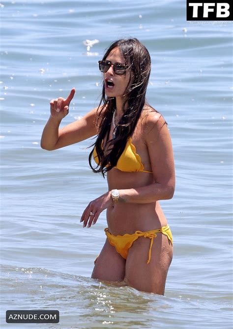 Jordana Brewster Sexy Seen Showing Off Her Hot Bikini Body On The Santa Monica Beach AZNude