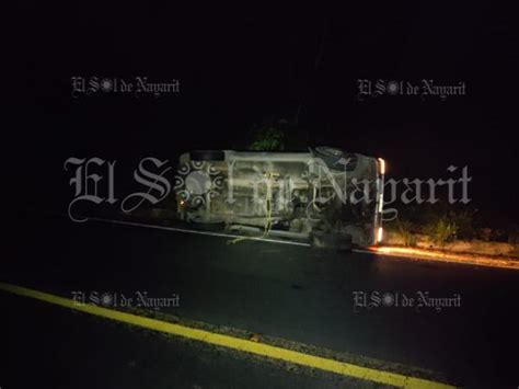 Vuelca Camioneta En Carretera Tepic Mazatl N Libre El Sol De Nayarit