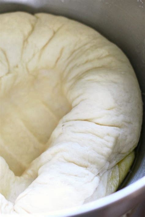 Pizza Dough Recipe - Mama Loves Food