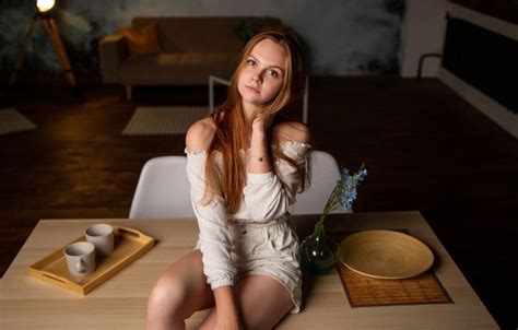 Wallpaper Shorts Model Chair Women Brunette Table Sitting Couch For Mobile And Desktop