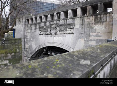 Liverpool Birkenhead Queensway Tunnel Entrance Uk United Kingdom