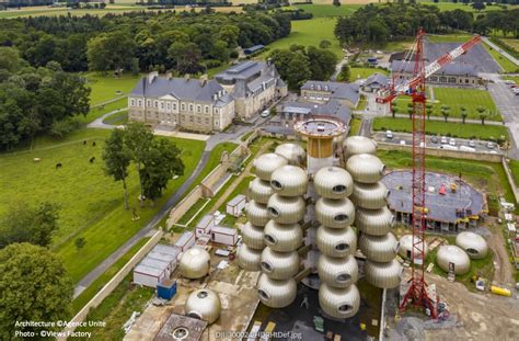 CHÂTEAU DES PÈRES PREMIÈRES IMAGES DE LHÔTEL ESSENCIEL Rennes