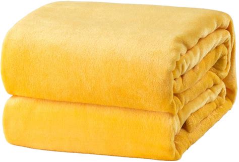 Yellow Fleece Blanket - Bedding | Tapestry Girls