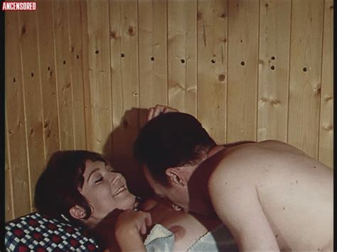 Naked Ingeborg Piontek in Graf Porno und liebesdurstigen Töchter