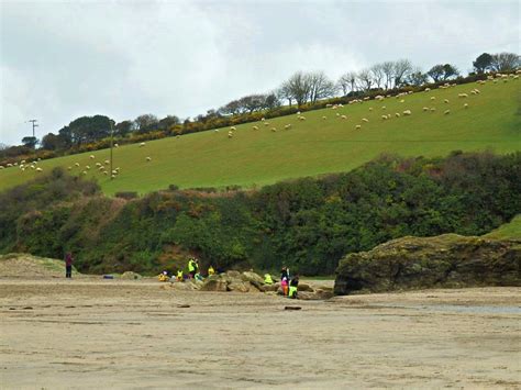 Mikes Cornwall Walking The Beach And Lake At Par Sands Cornwall