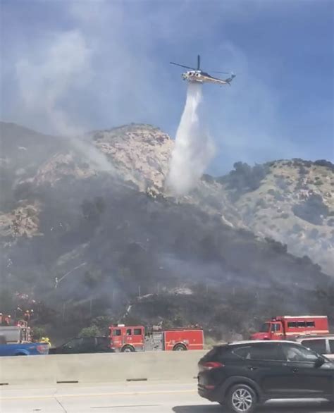 Firefighters Douse 2 Acre Brush Fire In Newhall 04 15 2019