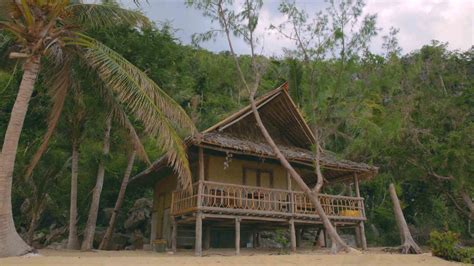 Secluded Beach House Rentals | Isolated Cottages