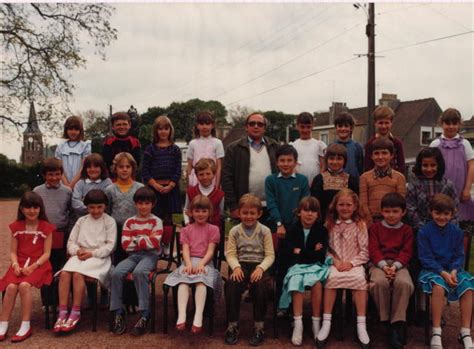 Photo De Classe CE1 De 1981 Ecole Du Centre Longuenesse Copains D