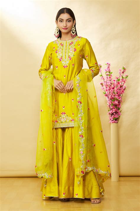 Buy Green Pure Spun Silk Hand Embroidery Floral Round Kurta Sharara Set