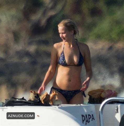 Jennifer Lawrence Sexy In A Bikini In The Bahamas AZNude