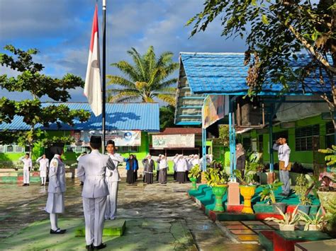 Man Tapanuli Tengah Gelar Upacara Bendera Sekaligus Pembukaan